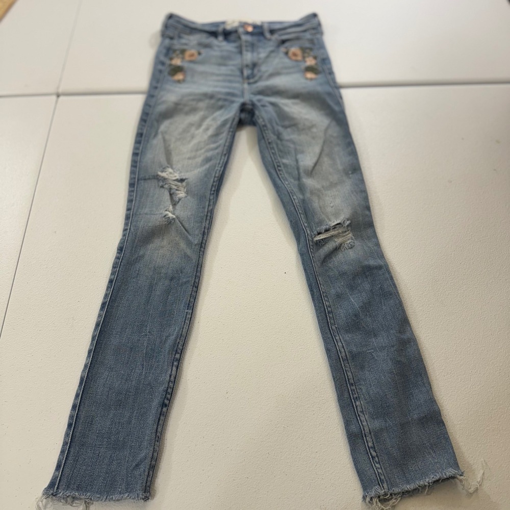 Abercrombie Fitch Super Skinny High Rise Jeans Embroidered Ripped Frayed W24 L29
